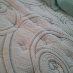 Bedding Barn - This is what the mattress looks like this cant sleep on it. Jay is not a nice guy