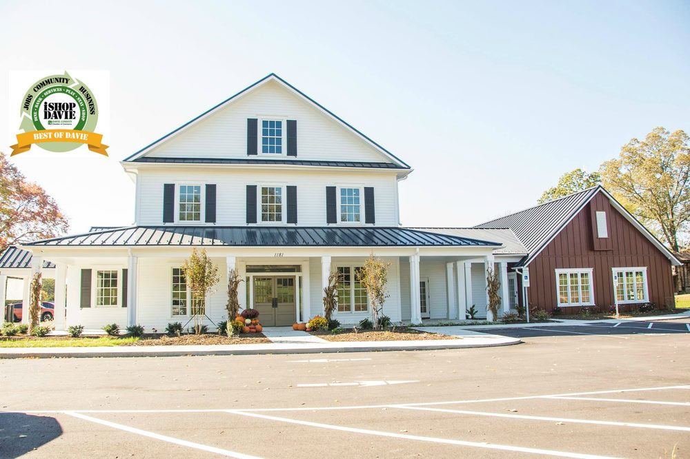 THE COUNTRY VETERINARY HOSPITAL 1181 Country Ln, Mocksville, North