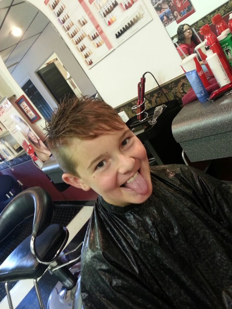 Bernville Family Hair Salon Logo