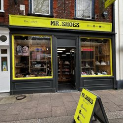 Mr Shoes - Entrance