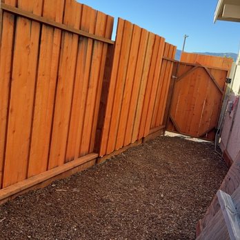 Af Gardening - Finished product of repairing the fence - Landscaping Near Me - Vallejo, California Af Gardening - Finished product of repairing the fence - Landscaping Near Me - Vallejo, California