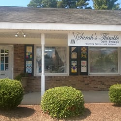Sarah's Thimble Quilt Shoppe - The front door!