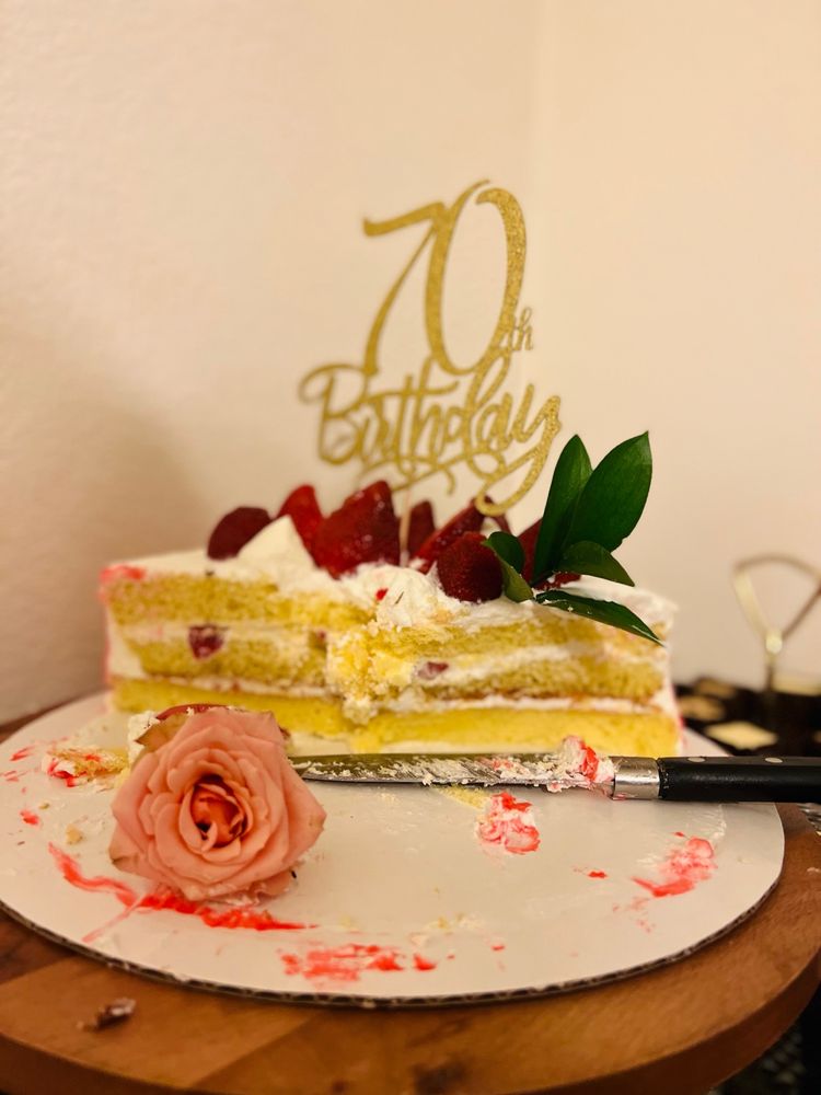 NEW YORK BAKERY Updated October 2024 173 Photos & 39 Reviews