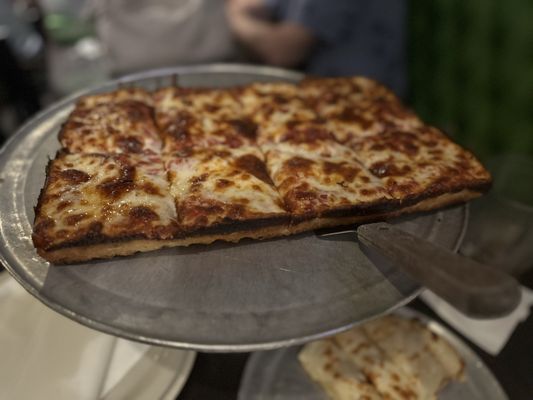 Green Lantern Pizza by null