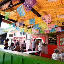 Serg's Mexican Kitchen - Seating area