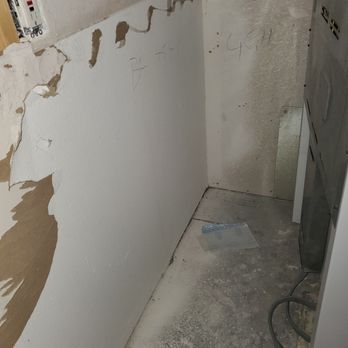 Marathon Fire Water Mold - What's left of drywall in kitchen - Damage Restoration Near Me - Deltona, Florida Marathon Fire Water Mold - What's left of drywall in kitchen - Damage Restoration Near Me - Deltona, Florida