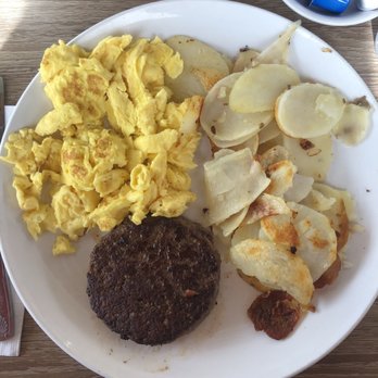 Broken Yolk Cafe - Scrambled eggs, beef, and potatoes. - Breakfast & Brunch Near Me - Orange, California Broken Yolk Cafe - Scrambled eggs, beef, and potatoes. - Breakfast & Brunch Near Me - Orange, California