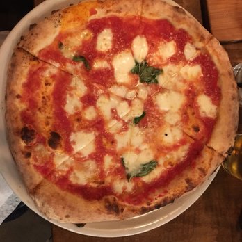 Pomo - Phoenix - Classic margherita pizza - Pizza Near Me - Phoenix, Arizona Pomo - Phoenix - Classic margherita pizza - Pizza Near Me - Phoenix, Arizona