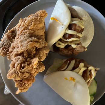 Senjoy - 1 piece of dark meat fried chicken and 2 chicken buns - Sandwiches Near Me - Warwick, Rhode Island