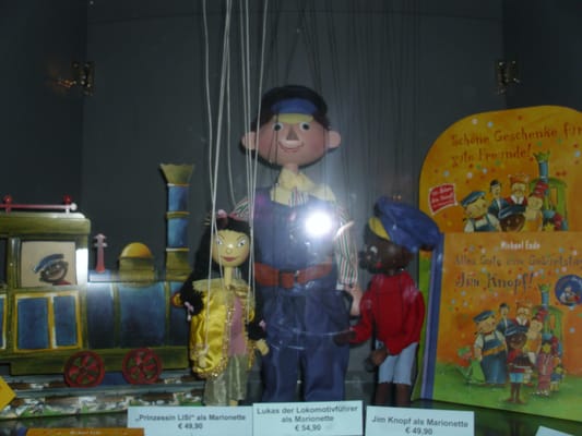 Augsburger Puppenkiste by null