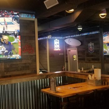 Canz - Sports Bars Near Me - Bohemia, New York Canz - Sports Bars Near Me - Bohemia, New York