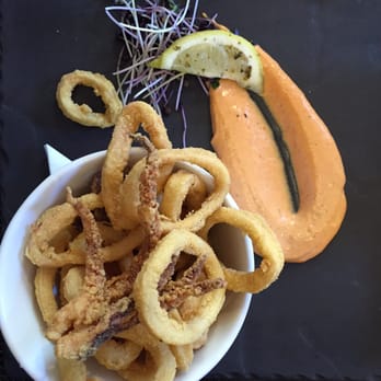 Le Hobbit - Calamari - French Near Me - Quebec City, Quebec Le Hobbit - Calamari - French Near Me - Quebec City, Quebec