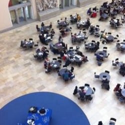 Blutspendenaktion der Zürcher Hochschulen - Hier, im Lichthof der Uni, findet die Aktion statt.
