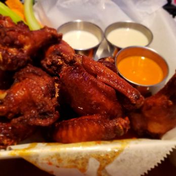 Sand Bar + Kitchen - Sports Bars Near Me - Miami Beach, Florida