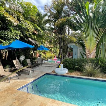 Inn On The Drive - Inn on the drive pool (nearest) and adjacent hotel pool. - Bed & Breakfast Near Me - Wilton Manors, Florida Inn On The Drive - Inn on the drive pool (nearest) and adjacent hotel pool. - Bed & Breakfast Near Me - Wilton Manors, Florida