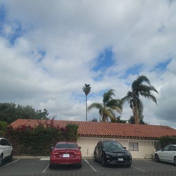 San Ysidro Health - Parking lot - Obstetricians & Gynecologists Near Me - Escondido, California San Ysidro Health - Parking lot - Obstetricians & Gynecologists Near Me - Escondido, California
