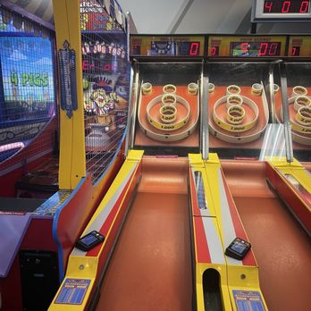 Chuck E. Cheese - Game out of service - Pizza Near Me - West Hills, California Chuck E. Cheese - Game out of service - Pizza Near Me - West Hills, California