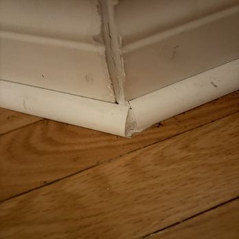 Mitten Handyman Service - Extremely unprofessional job on baseboard - Handyman Near Me - Howard City, Michigan Mitten Handyman Service - Extremely unprofessional job on baseboard - Handyman Near Me - Howard City, Michigan