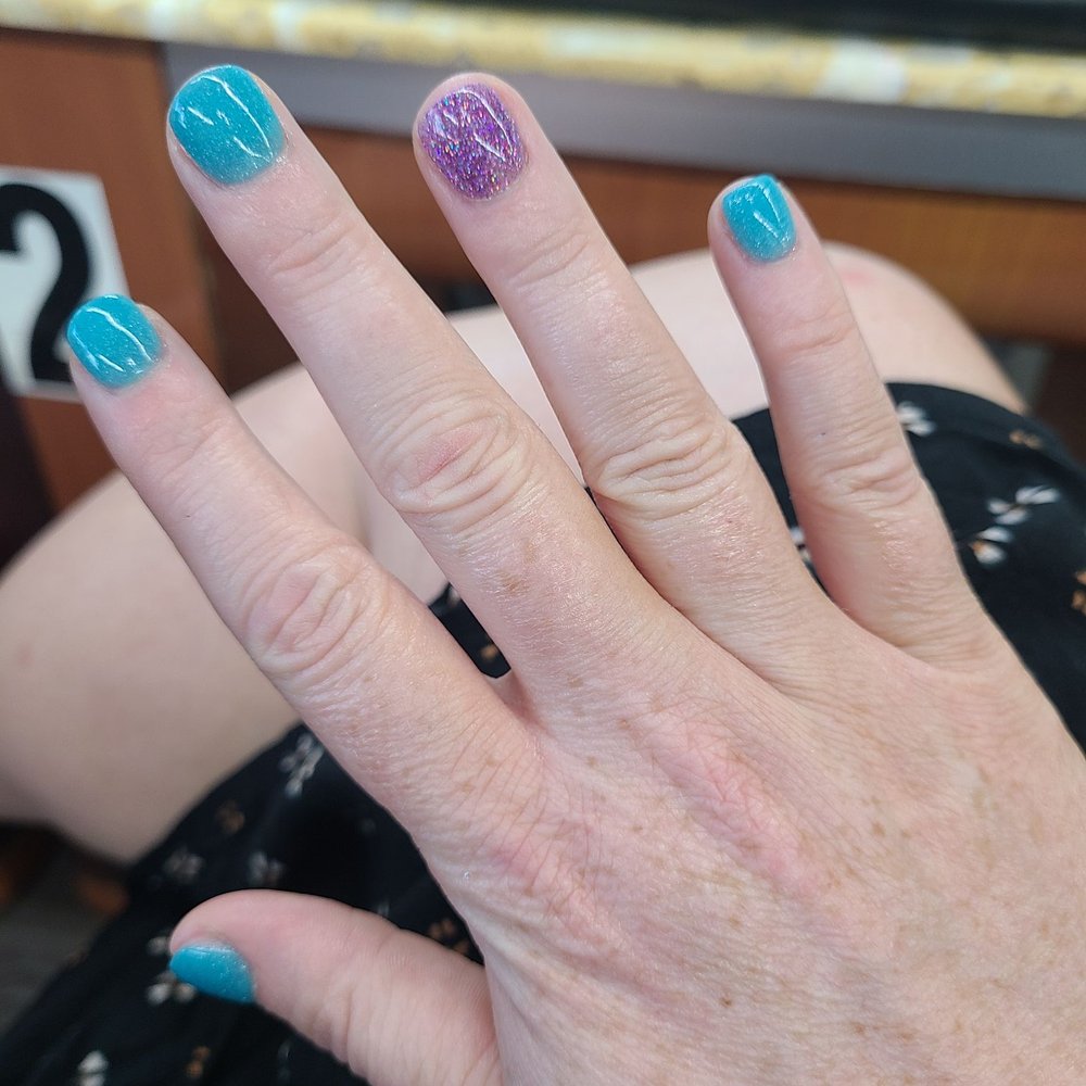 New nails, who dis dip? #72A and #65