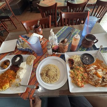 La Esperanza Restaurant - Bakeries Near Me - Long Beach, California