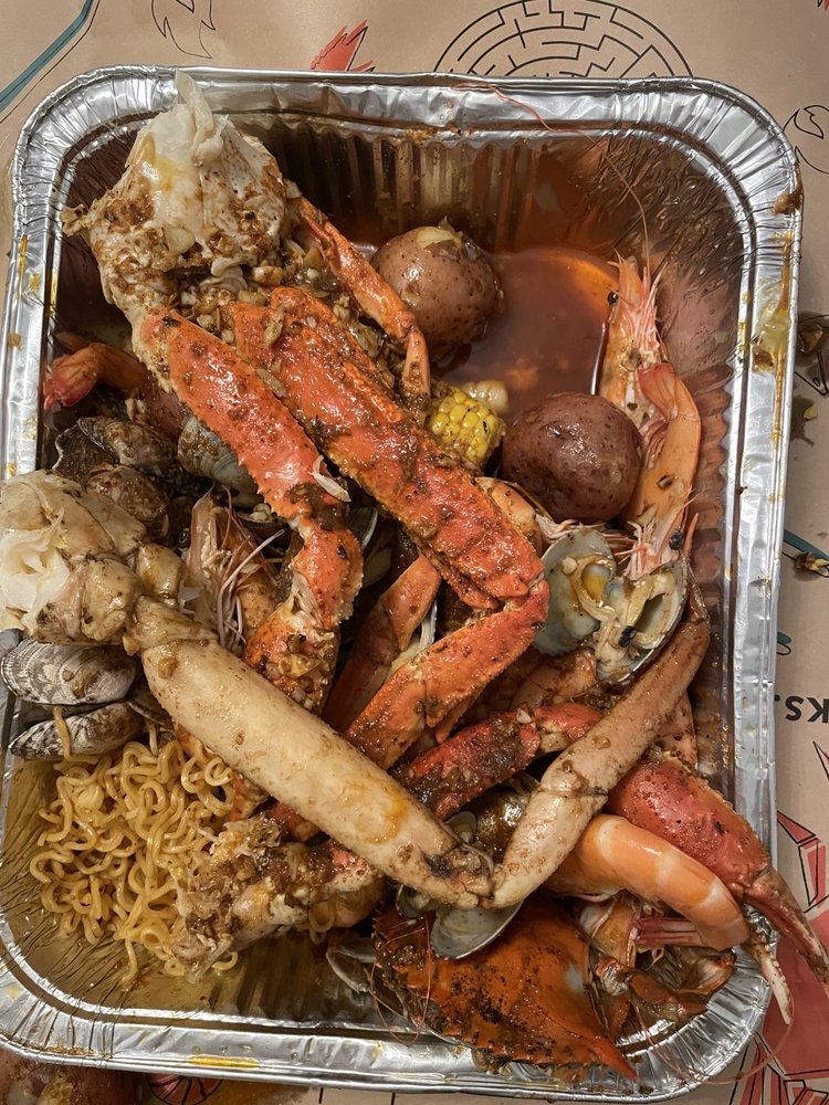 HOOK & REEL CAJUN SEAFOOD & BAR Updated October 2024 664 Photos