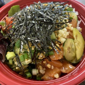 Joseph Sushi Bowls - Small with 2 proteins, rice/salad cucumber, green onion, crispy garlic, tempura crunchies & nori - Poke Near Me - Vista, California Joseph Sushi Bowls - Small with 2 proteins, rice/salad cucumber, green onion, crispy garlic, tempura crunchies & nori - Poke Near Me - Vista, California