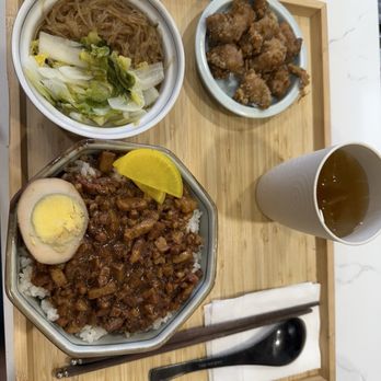 Gulp - Lu Rou Fan Bento - Taiwanese Near Me - Long Island City, New York Gulp - Lu Rou Fan Bento - Taiwanese Near Me - Long Island City, New York