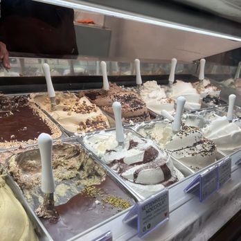 Don Peppinu - Gelato Near Me - Catania, Connecticut