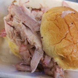 Pulled Pork Sandwich Pulled Pork Sandwich