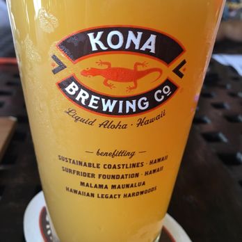 Kona Brewing - Hula Wheat & some football - Pubs Near Me - Honolulu, Hawaii Kona Brewing - Hula Wheat & some football - Pubs Near Me - Honolulu, Hawaii