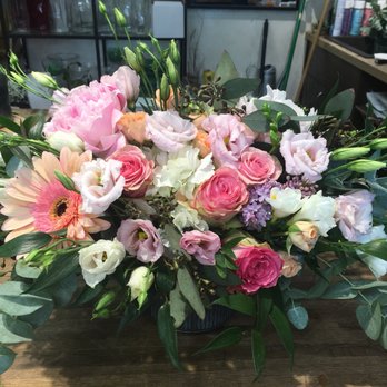 Snowdrop Flowers - Florists Near Me - Brooklyn, New York