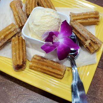 Los Alebrijes Mexican Restaurant - Churros con cajeta and vanilla ice cream! - Mexican Near Me - Boston, Massachusetts