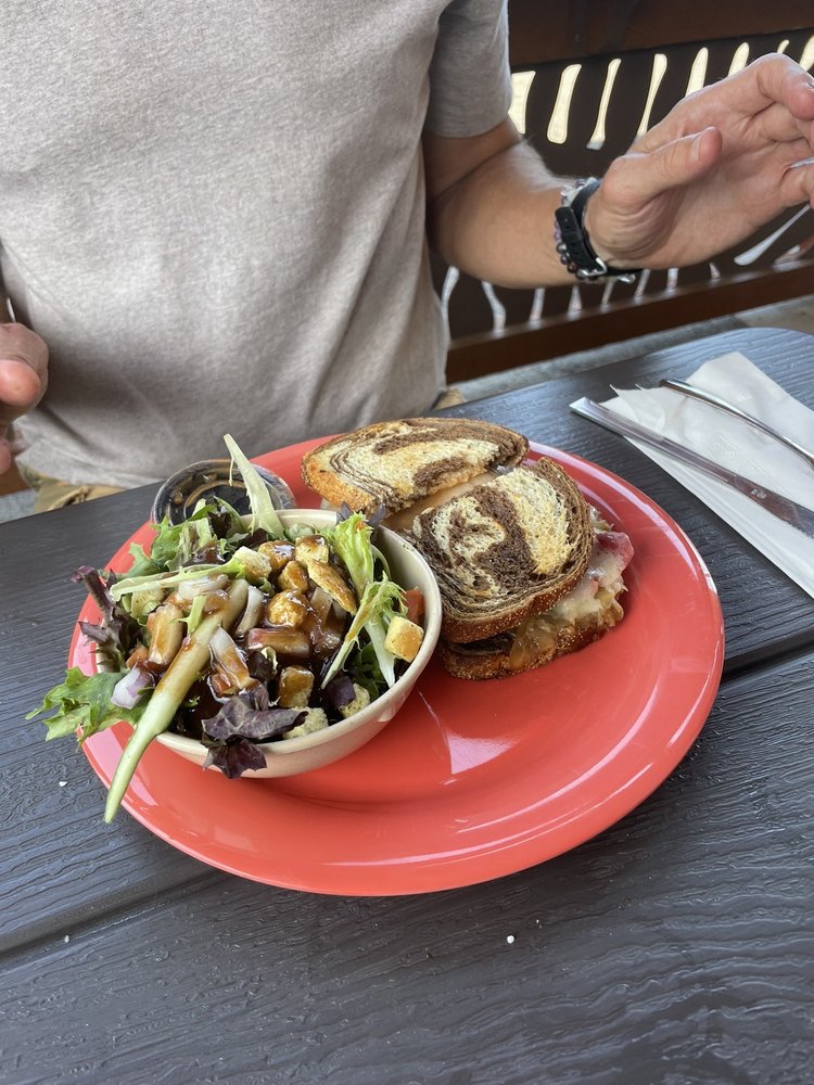 Peach's Grill