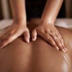 Beauty Curve Spa - Massage