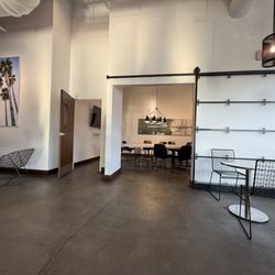 Sago Coffee - Decor