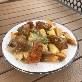 Honeymoon Chicken - Crispy Chicken Poutine - really enjoyed this one, Gravy was yummy. - Chicken Shop Near Me - Washington, DC, District of Columbia