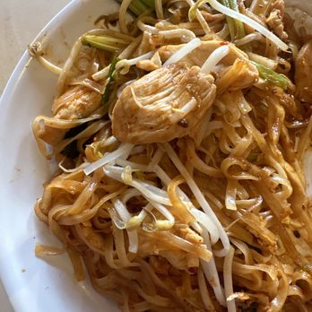 Yummy Thai - Richardson - L5. Pad Thai Lunch - Thai Near Me - Richardson, Texas Yummy Thai - Richardson - L5. Pad Thai Lunch - Thai Near Me - Richardson, Texas