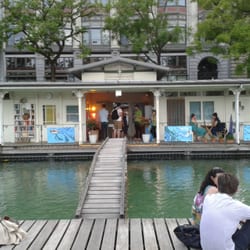 Barfussbar