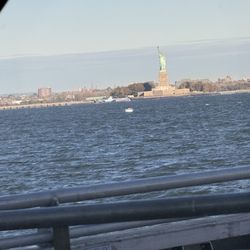 Seastreak Ferry - Statue of Liberty