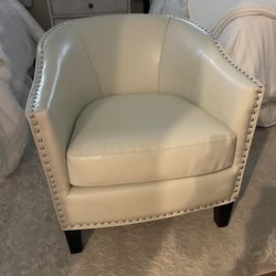 Consign & Design