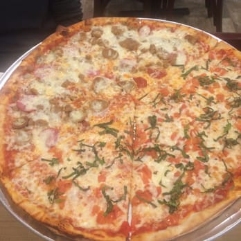 Brooklyn Pizzeria - Extra large half meat lovers half margarita - Pizza Near Me - Richmond, Texas Brooklyn Pizzeria - Extra large half meat lovers half margarita - Pizza Near Me - Richmond, Texas