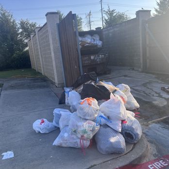 The Boat House - Trash everywhere - Apartments Near Me - The Colony, Texas The Boat House - Trash everywhere - Apartments Near Me - The Colony, Texas