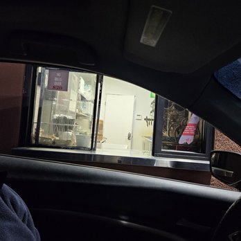 7 Leaves Cafe - Drive thru window - Coffee & Tea Near Me - Anaheim, California 7 Leaves Cafe - Drive thru window - Coffee & Tea Near Me - Anaheim, California