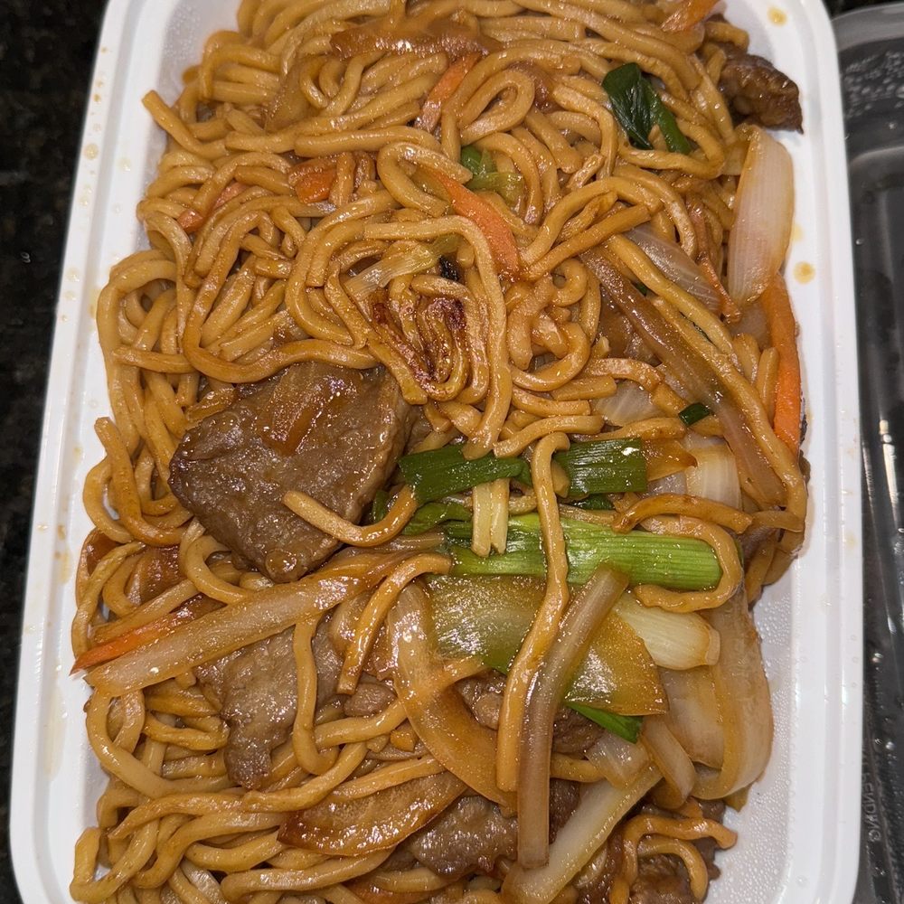 Hong Kong Fusion - Beef Lo Mein (takeout) - Chinese Near Me - Cherry Hill, New Jersey Hong Kong Fusion - Beef Lo Mein (takeout) - Chinese Near Me - Cherry Hill, New Jersey