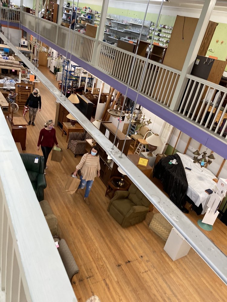 HABITAT RESTORE OF LEXINGTON Updated September 2024 221 S Main St