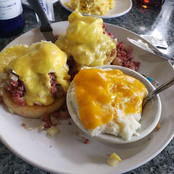 Sara's Kitchen - Irish Benedict - Breakfast & Brunch Near Me - Palm Beach Gardens, Florida Sara's Kitchen - Irish Benedict - Breakfast & Brunch Near Me - Palm Beach Gardens, Florida
