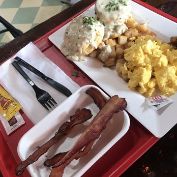 Werewolf - Biscuits and gravy with a side of bacon - Breakfast & Brunch Near Me - San Diego, California