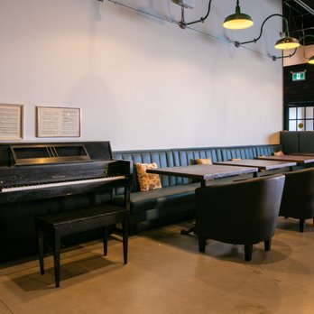 Maza Bite - Great atmosphere for groups of friends, coworkers and families. - Burgers Near Me - Toronto, Ontario