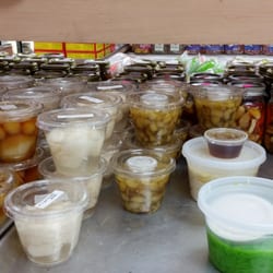 Cho Lon Oriental Market - Lots of asian desserts