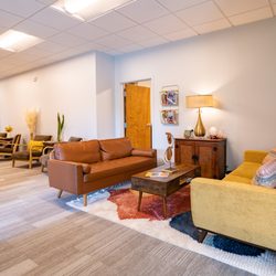 RVA Counseling - The waiting area in our 101 suite!